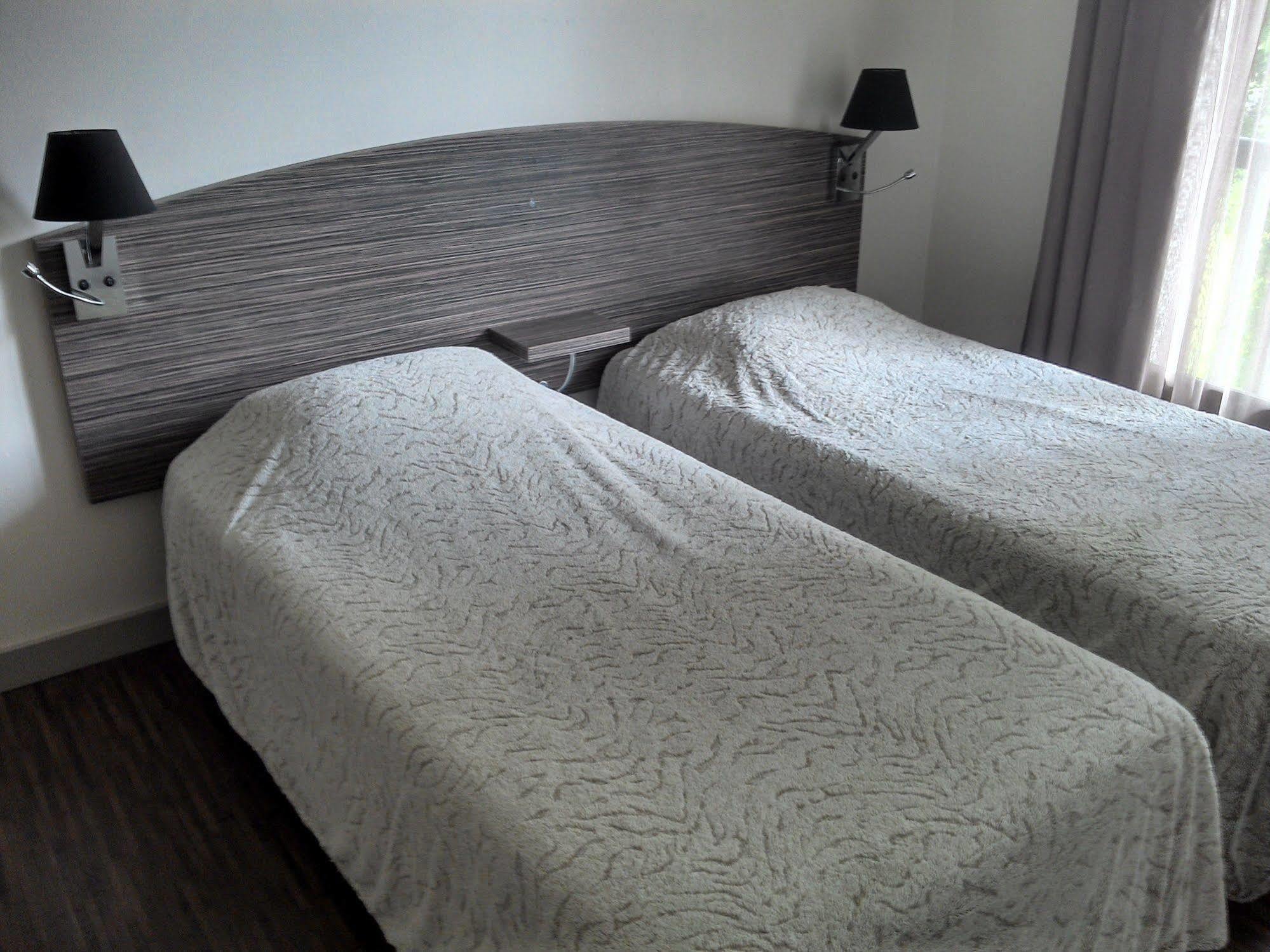 Acqs Hotel Дакс Екстер'єр фото